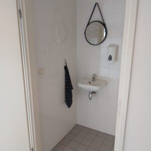 bedrijfsruimte-huur-leeuwarden-toilet2